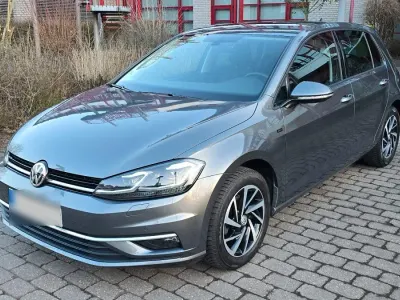 Second-hand VW Golf VII Join 110 CP (80 kW) 2018 Gri Berlinǎ