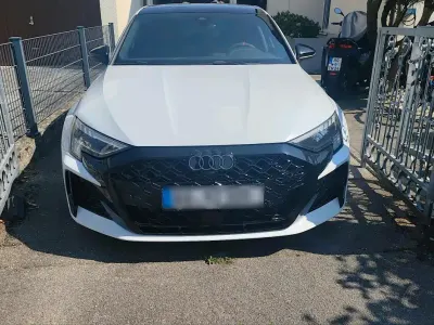 Gebraucht Audi RS3 Sport 310 PS (228 kW) 2023 Weiß Limousine