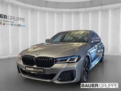 Gebraucht BMW M550 Performance 530 PS (389 kW) 2023 Grau Limousine