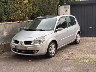 Gebraucht Renault Scénic II 130 PS (95 kW) 2006 Silber Van / Kleinbus
