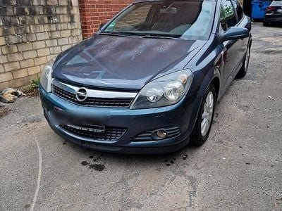 Opel Astra GTC