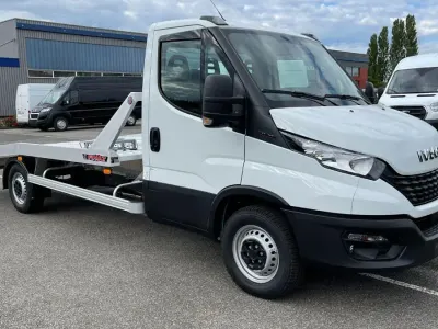 Nouă Iveco Daily 156 CP (114 kW) 2025 Alb Van