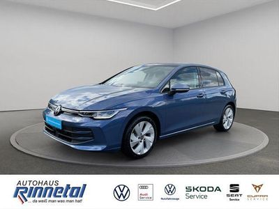Anemonenblau metallic Gebraucht 2025 VW Golf Pro Limousine | 23.880 € (Superpreis)