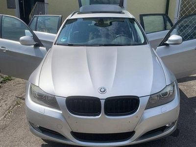 Grau Gebraucht 2012 BMW 316 Kombi | 6.600 €