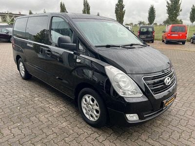 Schwarz Gebraucht 2014 Hyundai H-1 Comfort Van / Kleinbus | 15.300 € (Teuer)