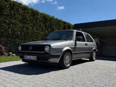 Używany VW Golf II 69 KM (50 kW) 1990 Srebrny Hatchback