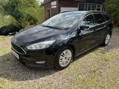 Gebraucht Ford Focus Business Edition 101 PS (74 kW) 2015 Pantherschwarz Kombi