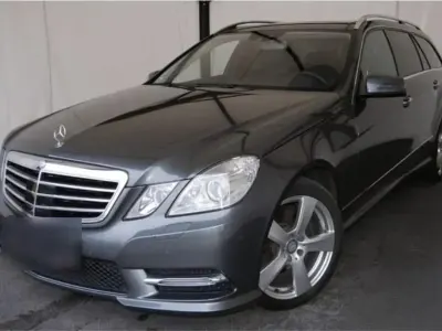 Gebraucht Mercedes E250 Avantgarde 204 PS (150 kW) 2013 Grau Kombi