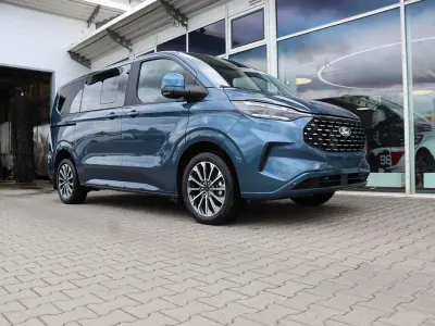 Neu Ford Tourneo Titanium X 170 PS (125 kW) 2026 Blau Van / Kleinbus