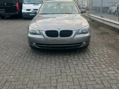 Używany BMW 530 235 KM (172 kW) 2008 Szary Sedan/Limuzyna