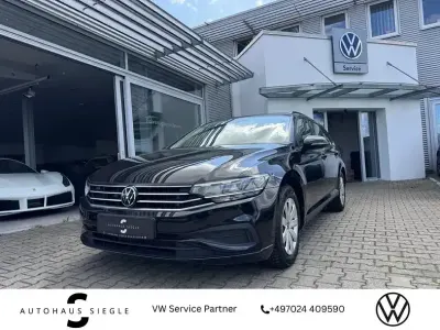 Gebraucht VW Passat 150 PS (110 kW) 2022 Deep black Kombi