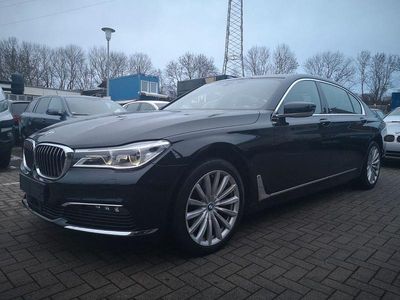 Schwarz Gebraucht 2018 BMW 740L Limousine | 22.990 €
