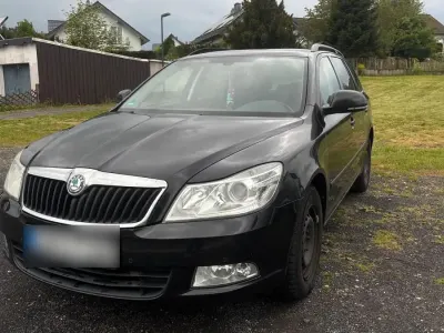 Gebraucht Skoda Octavia 105 PS (77 kW) 2013 Schwarz Kombi