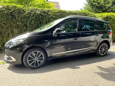 Gebraucht Renault Grand Scénic III Bose Edition 131 PS (96 kW) 2013 Schwarz Van / Kleinbus