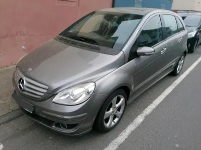 Gebraucht Mercedes B180 109 PS (80 kW) 2006 Andere farben Van / Kleinbus