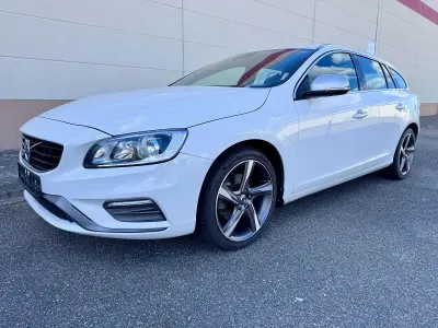 Occasion Volvo V60 R-Design 150 ch (110 kW) 2018 Blanc Break