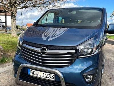 Gebraucht Opel Vivaro Sport 145 PS (106 kW) 2017 Blau Van / Kleinbus