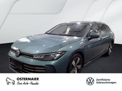 Gebraucht VW Passat Business 150 PS (110 kW) 2025 Maripositgrün Kombi