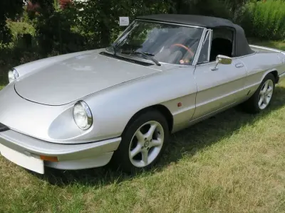 Gebraucht Alfa Romeo Spider 103 PS (75 kW) 1985 Silber Cabrio