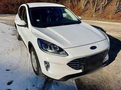 Weiß Gebraucht 2020 Ford Kuga Titanium SUV | 16.900 € (Fairer Preis)