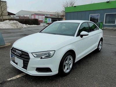 Gebraucht Audi A3 116 PS (85 kW) 2018 Weiß Limousine