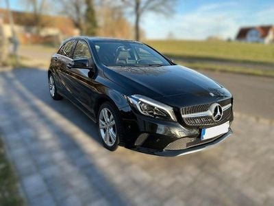 Usata Mercedes A180 Urban 122 CV (89 kW) 2016 Nero Berlina