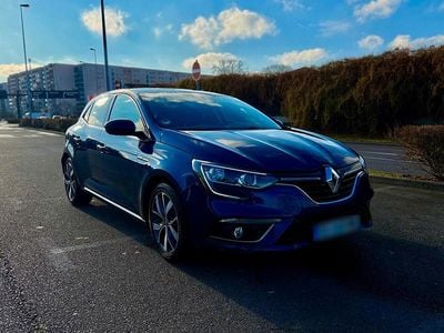 Gebraucht Renault Mégane IV Bose Edition 132 PS (97 kW) 2017 Blau Kleinwagen
