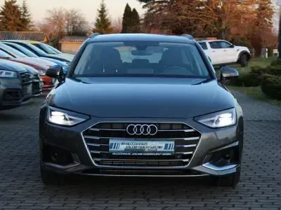 Gebraucht Audi A4 Advanced 204 PS (150 kW) 2022 Grau Kombi