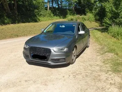 Gebraucht Audi A4 Sport 150 PS (110 kW) 2015 Grau Limousine