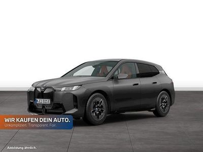 Gebraucht BMW iX 300 kW (408 PS) 2025 Sophistograu brillanteffekt metallic SUV