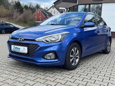 Usata Hyundai i20 Trend 84 CV (61 kW) 2019 Blu Utilitaria