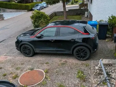 Gebraucht Opel Manta 95 kW (130 PS) 2022 Schwarz SUV