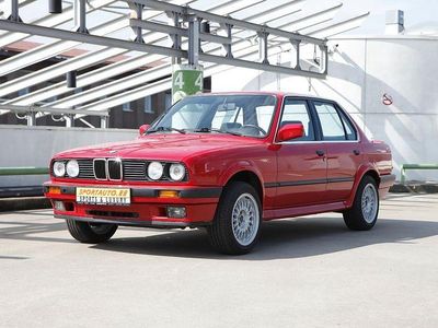Gebraucht BMW 325 170 PS (125 kW) 1988 Rot Limousine
