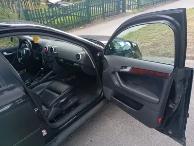 Gebraucht Audi A3 Attraction 160 PS (117 kW) 2009 Schwarz Kleinwagen