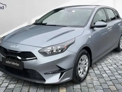 New Kia Ceed Best 140 HP (102 kW) 2025 Silver Hatchback