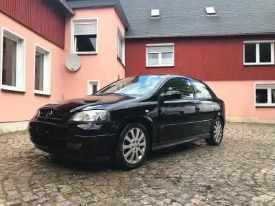Usado Opel Astra Sport 125 HP (91 kW) 2003 Sedan