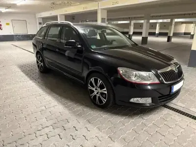 Gebraucht Skoda Octavia 122 PS (89 kW) 2009 Schwarz Kombi