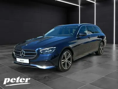 Gebraucht Mercedes E220 Avantgarde 194 PS (142 kW) 2022 Blau Limousine