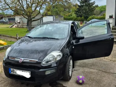 Gebraucht Fiat Punto Evo Life 69 PS (50 kW) 2011 Schwarz Kleinwagen