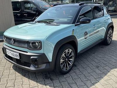 Gebraucht Renault 4 E-Tech Iconic 110 kW (150 PS) 2025 Hautsdefrancegrün, black pe SUV