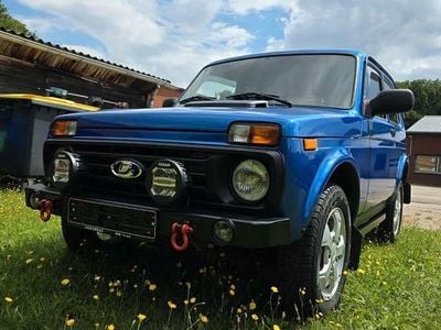 Lada Urban