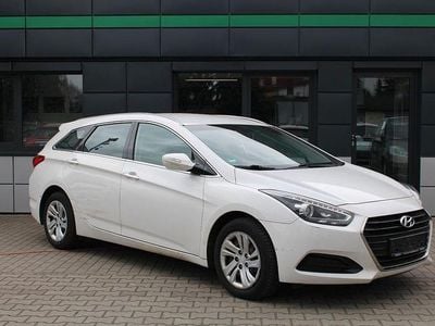 Gebraucht Hyundai i40 Classic 116 PS (85 kW) 2016 Weiß Kombi