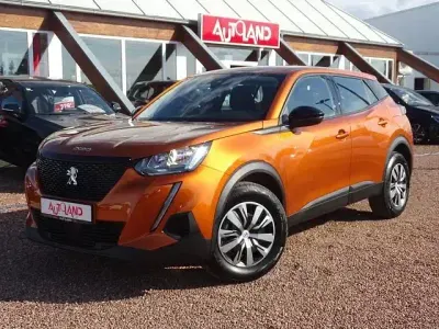 Gebraucht Peugeot 2008 Allure 131 PS (96 kW) 2022 Orange fusion metallic SUV