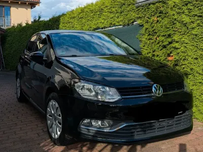 Gebraucht VW Polo LOUNGE 60 PS (44 kW) 2015 Schwarz Limousine