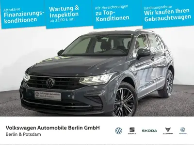 Gebraucht VW Tiguan Life 245 PS (180 kW) 2023 Delfingrau metallic SUV