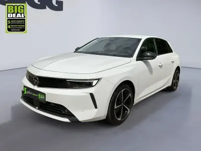 Gebraucht Opel Astra Elegance 110 PS (80 kW) 2023 Jade weiss/arktis weiss Kleinwagen