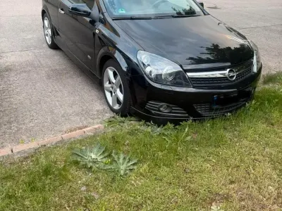 Gebraucht Opel Astra GTC OPC 116 PS (85 kW) 2008 Schwarz Coupé