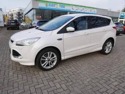 Gebraucht Ford Kuga Individual 182 PS (133 kW) 2014 Weiß SUV