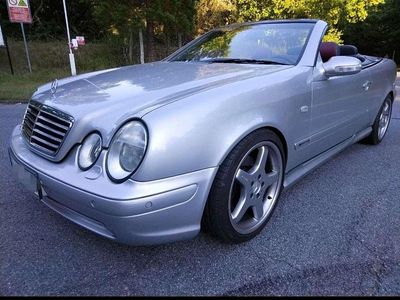 Usata Mercedes CLK320 AMG 218 CV (160 kW) 2000 Argento Cabrio