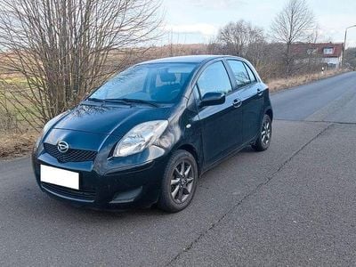 Gebraucht Daihatsu Charade 99 PS (72 kW) 2011 Schwarz Limousine